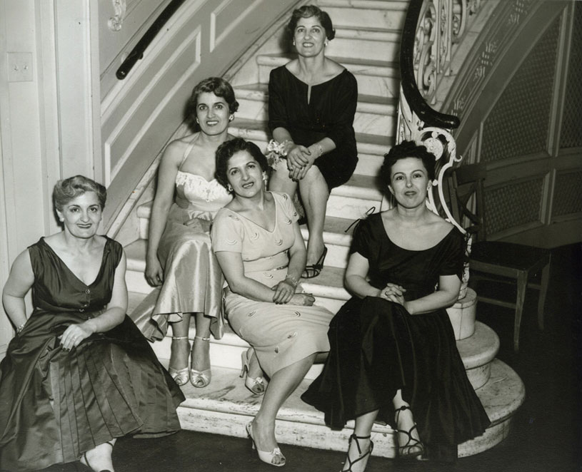 The Five Victor Girls, 1954